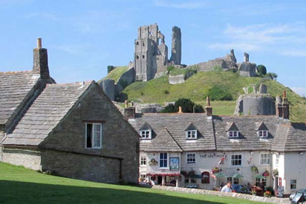 corfe castle Corfe Castle, Dorset - History and Stately Magnificent
